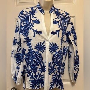 Zara Blue & White Floral Blouse – Grandmillennial / Chinoiserie Inspired